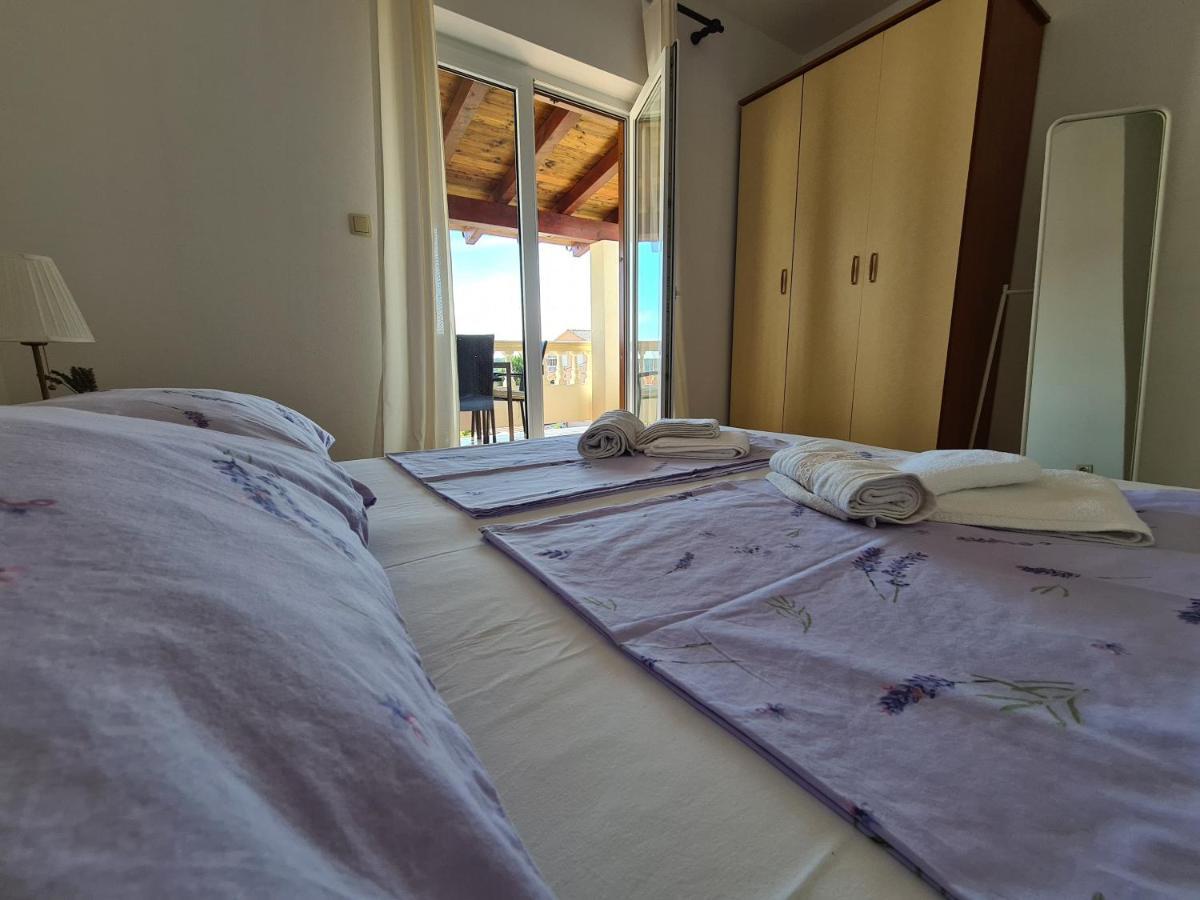Apartman Karmen Barbat na Rabu Exteriör bild
