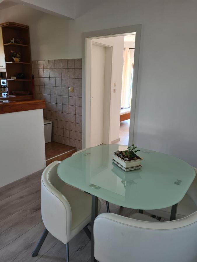 Apartman Karmen Barbat na Rabu Exteriör bild
